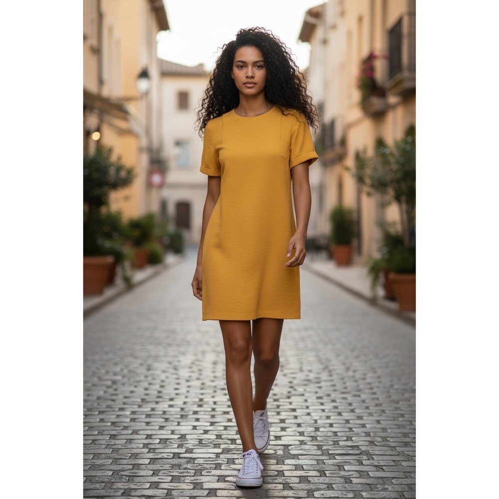 GUCCI Yellow Textured Short Sleeve Sheath Dress‎ Size 44 Made in Italy